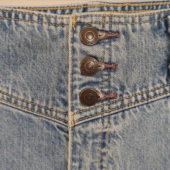 A&F Mom Jean size 2 Light Wash - Picture 4 of 13